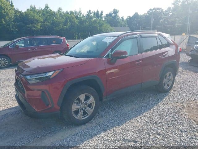 2023 TOYOTA RAV4 XLE 2