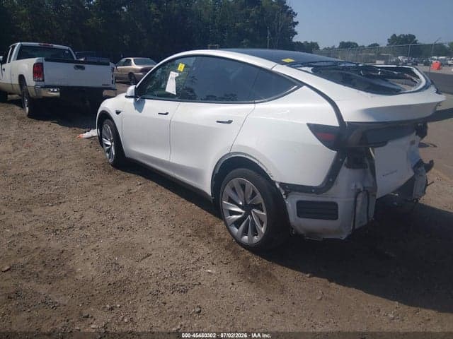 2026 TESLA MODEL Y 3