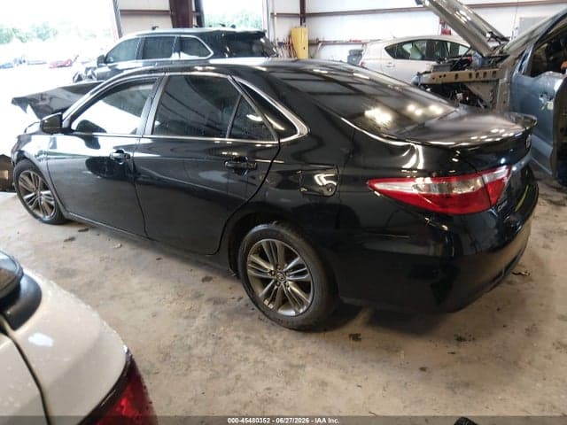 2017 TOYOTA CAMRY SE 3