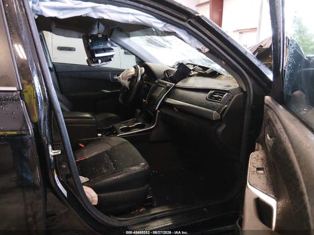 2017 TOYOTA CAMRY SE 5