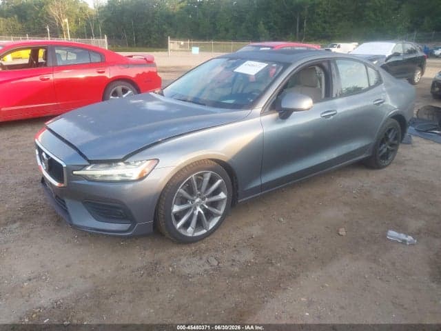 2020 VOLVO S60 T6 MOMENTUM 2