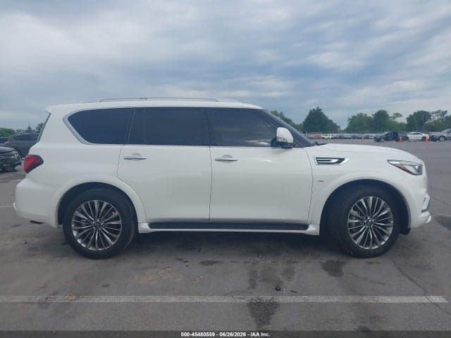2018 INFINITI QX80 13