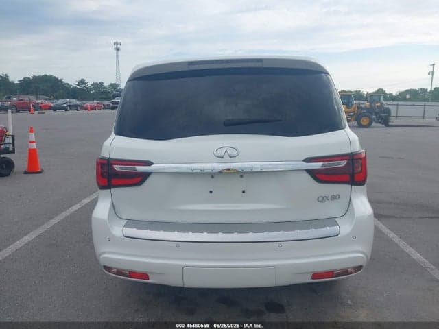2018 INFINITI QX80 16