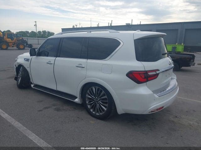 2018 INFINITI QX80 3