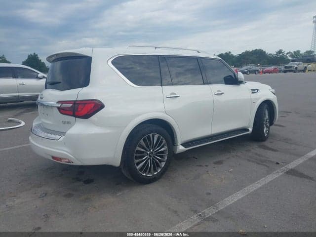 2018 INFINITI QX80 4