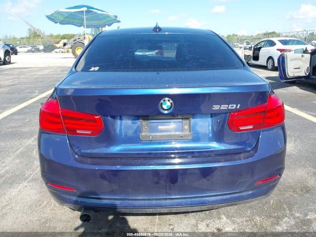 2018 BMW 320I 16