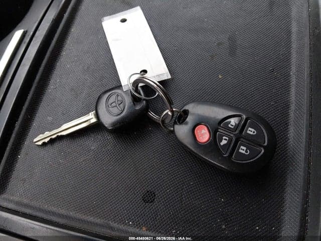 2017 TOYOTA SIENNA LE 8 PASSENGER 11