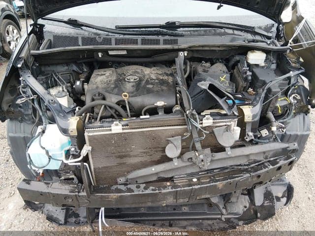 2017 TOYOTA SIENNA LE 8 PASSENGER 10