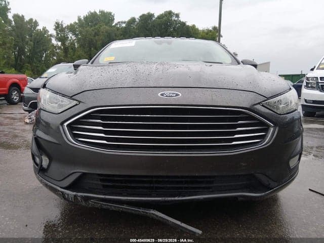 2020 FORD FUSION SE 17