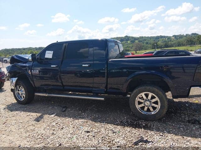 2016 RAM 3500 LARAMIE 14
