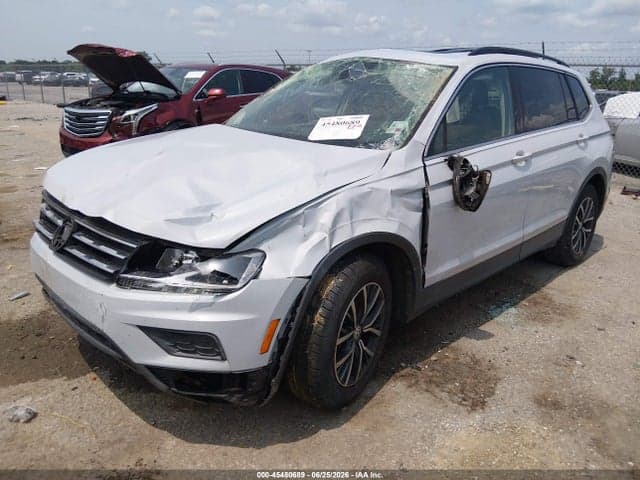 2018 VOLKSWAGEN TIGUAN 2.0T SE/2.0T SEL 2