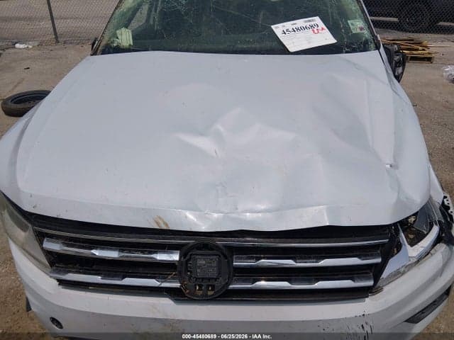 2018 VOLKSWAGEN TIGUAN 2.0T SE/2.0T SEL 10