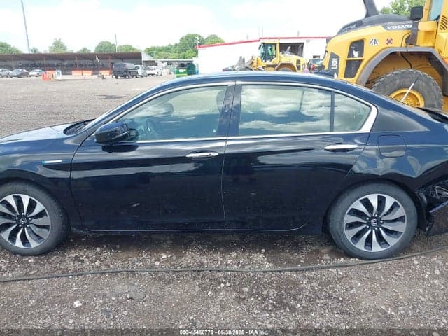 2017 HONDA ACCORD HYBRID EX-L 14