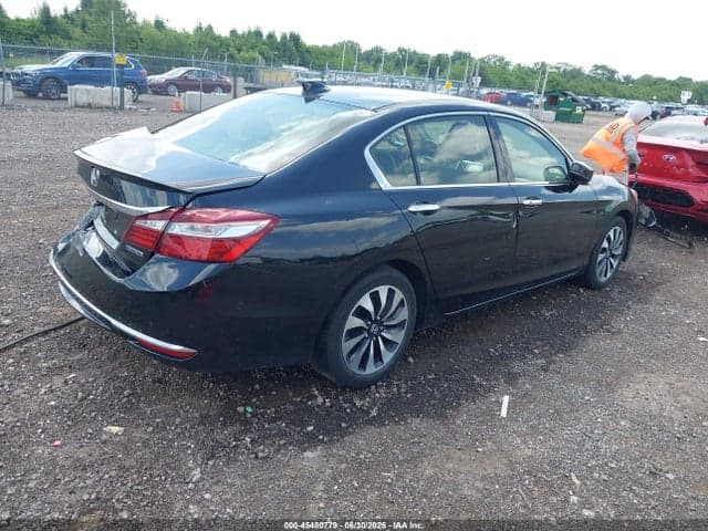 2017 HONDA ACCORD HYBRID EX-L 4