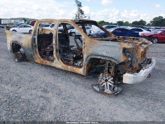 2019 GMC SIERRA 1500 SLT 1
