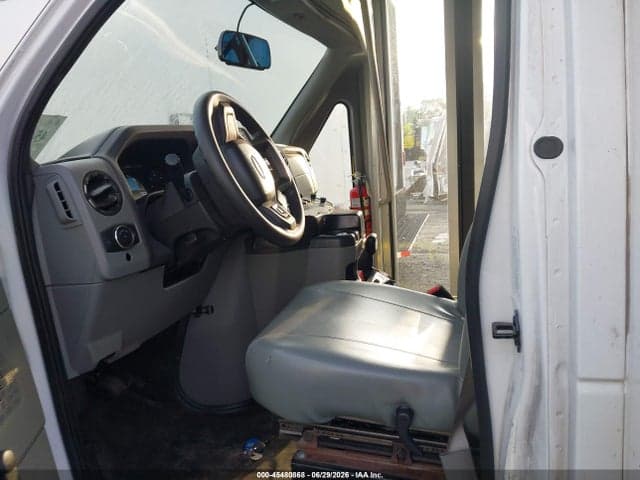 2023 FORD E-450 CUTAWAY 6