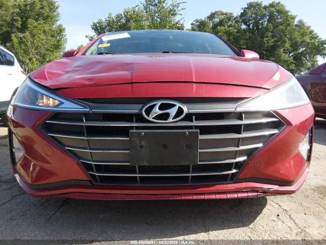 2019 HYUNDAI ELANTRA SE 17