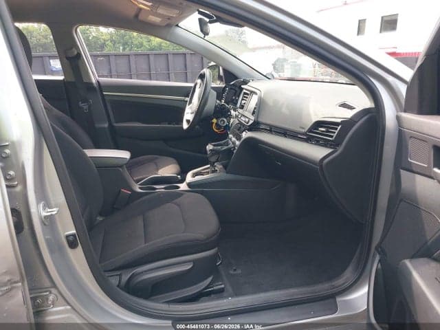 2020 HYUNDAI ELANTRA SEL 5