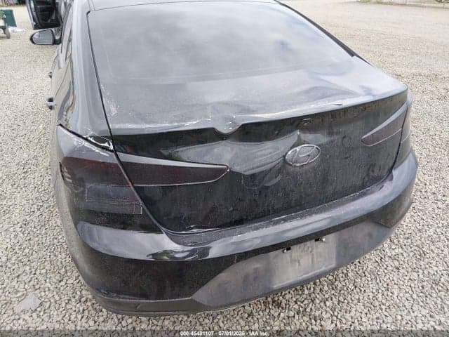 2019 HYUNDAI ELANTRA SE 6