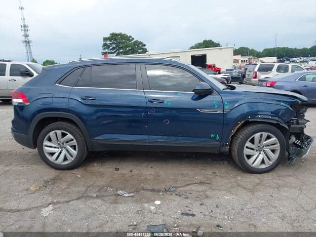 2022 VOLKSWAGEN ATLAS CROSS SPORT 2.0T SE W/TECHNOLOGY 13