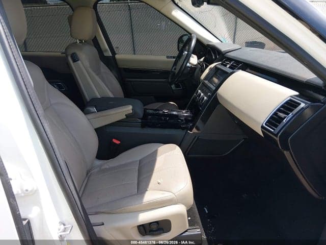 2018 LAND ROVER DISCOVERY SE 5