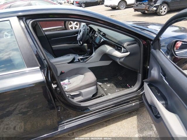 2019 TOYOTA CAMRY LE 5