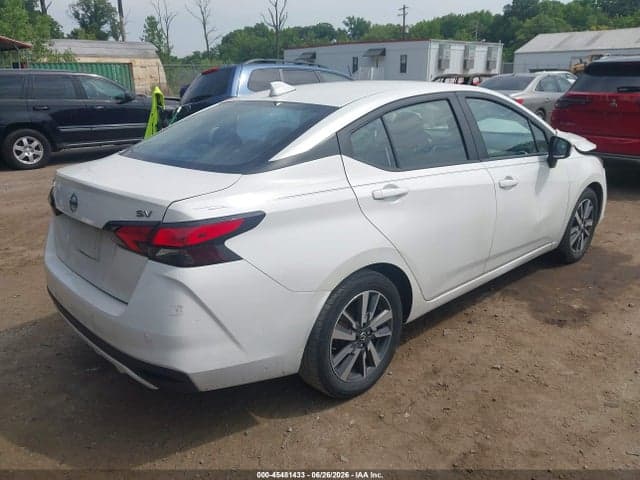2021 NISSAN VERSA SV XTRONIC CVT 4