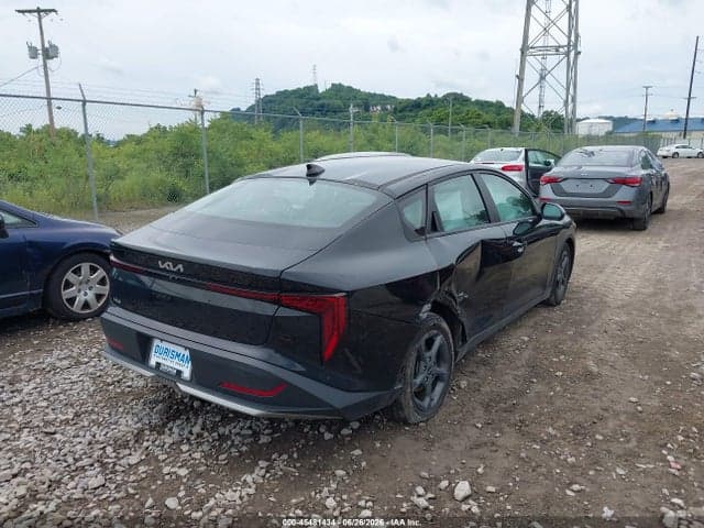 2025 KIA K4 LXS 4