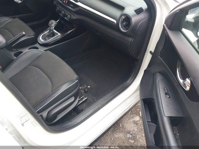 2021 KIA FORTE GT-LINE 6