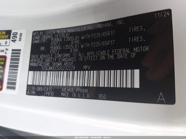 2025 TOYOTA SIENNA XLE 9