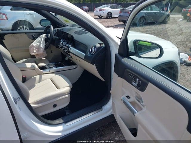 2020 MERCEDES-BENZ GLB 250 4MATIC 5