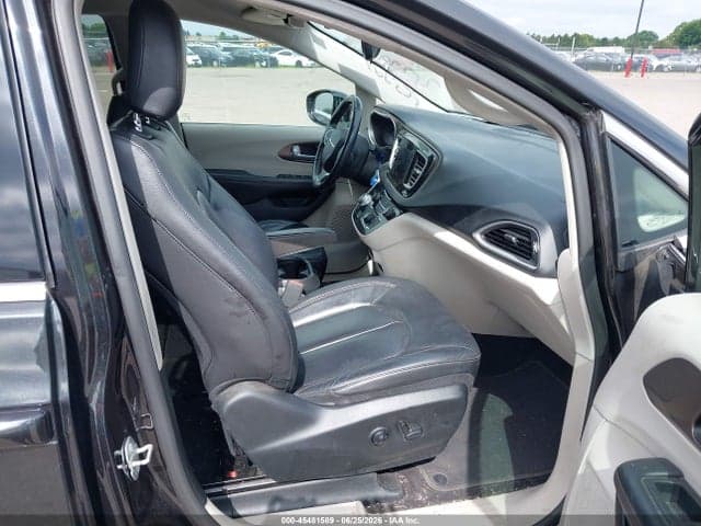 2018 CHRYSLER PACIFICA TOURING 5