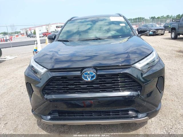 2022 TOYOTA RAV4 HYBRID SE 13
