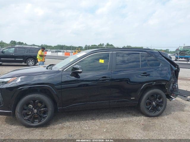 2022 TOYOTA RAV4 HYBRID SE 15