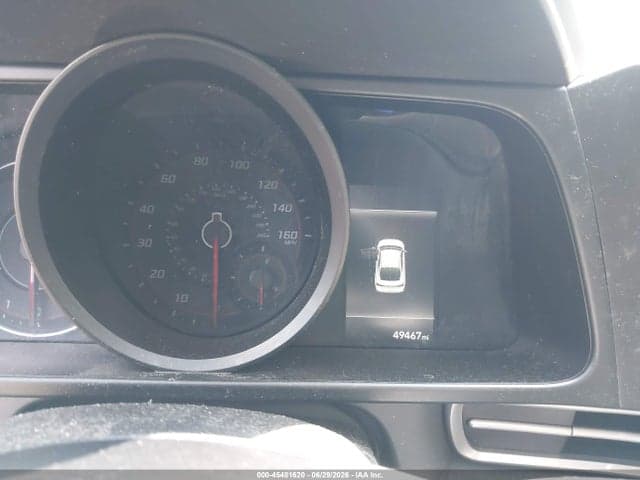 2023 HYUNDAI ELANTRA SE 7
