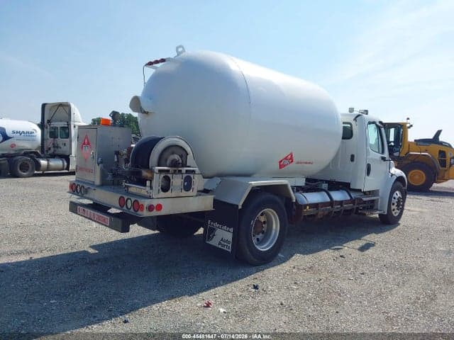 2017 FREIGHTLINER S2G 4