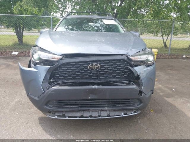 2022 TOYOTA COROLLA CROSS LE 6
