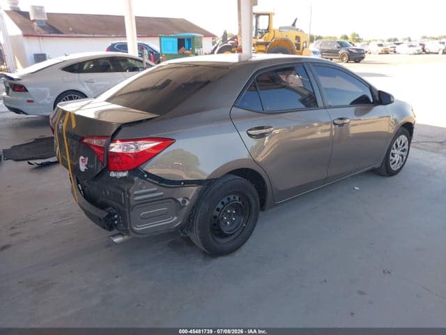 2017 TOYOTA COROLLA LE 4