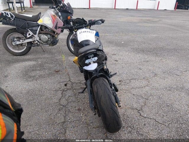 2022 SUZUKI GSX-S750 M/Z 6