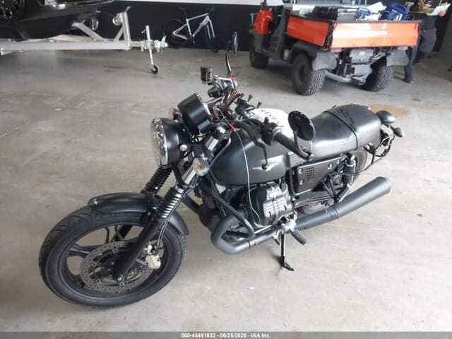 2017 MOTO GUZZI V7 III STONE 2