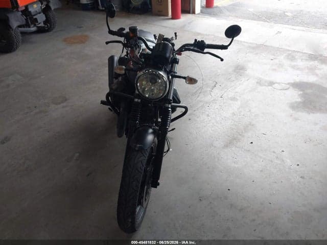 2017 MOTO GUZZI V7 III STONE 5
