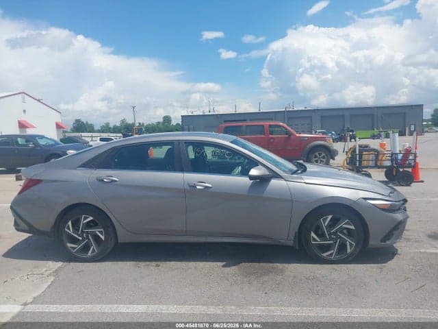 2024 HYUNDAI ELANTRA SEL 13