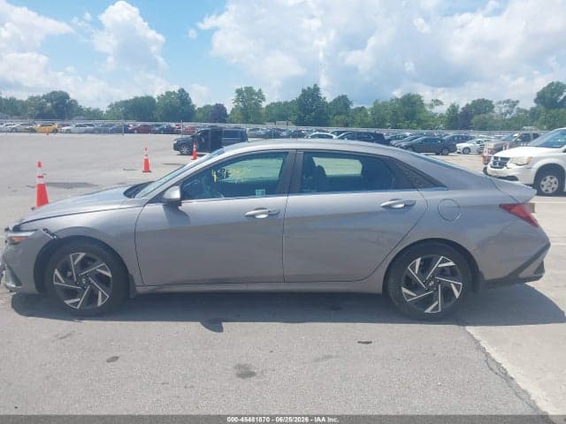 2024 HYUNDAI ELANTRA SEL 14