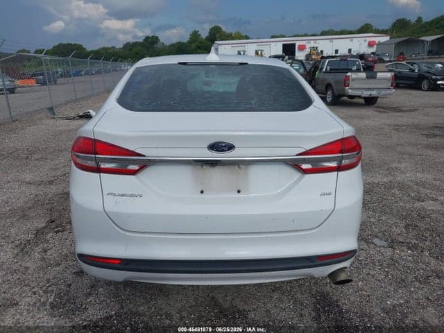 2017 FORD FUSION SE 16