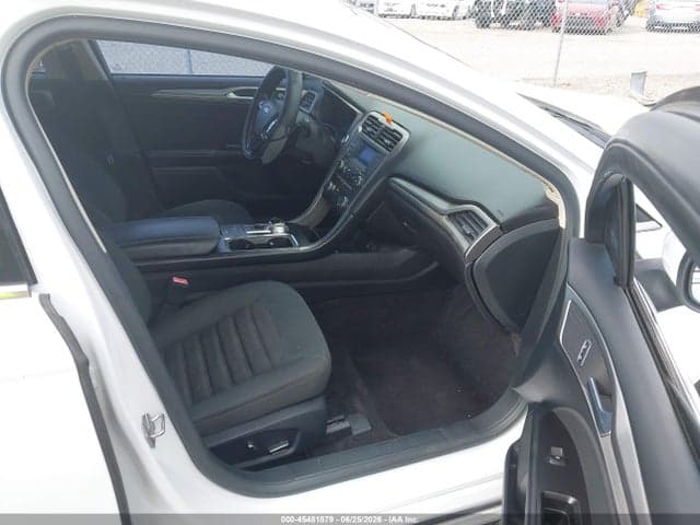 2017 FORD FUSION SE 5