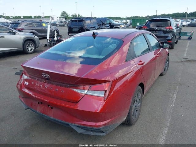 2023 HYUNDAI ELANTRA SEL 4