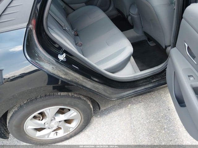 2021 HYUNDAI ELANTRA SE 8