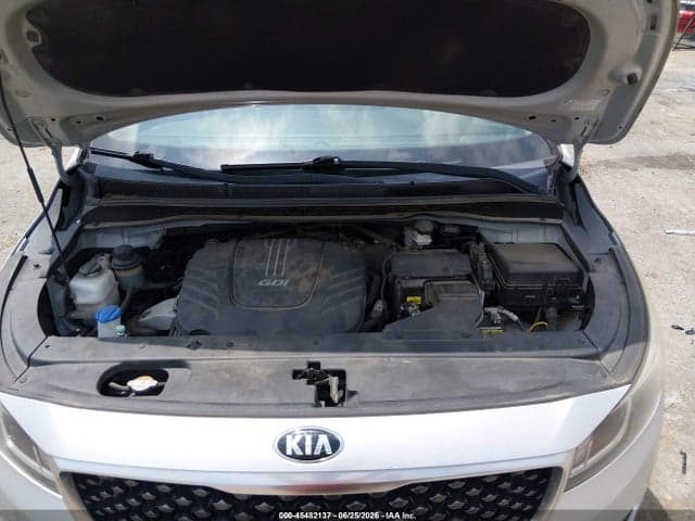 2017 KIA SEDONA LX 10