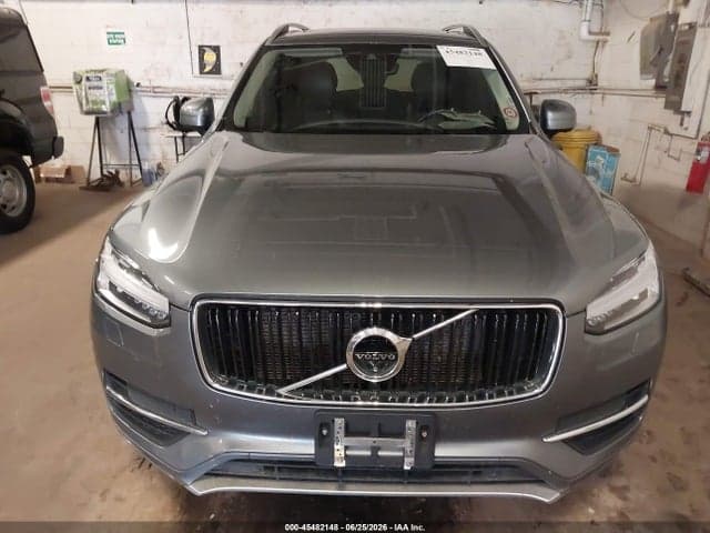 2017 VOLVO XC90 T6 MOMENTUM 12