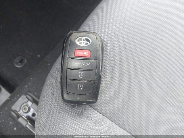 2025 TOYOTA COROLLA SE 11